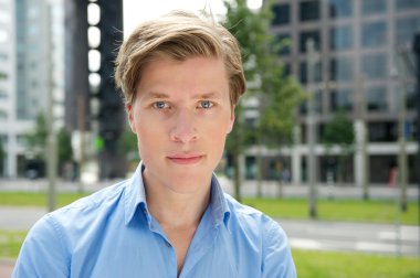 havalı genç işadamı