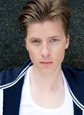 bakan harika genç adam