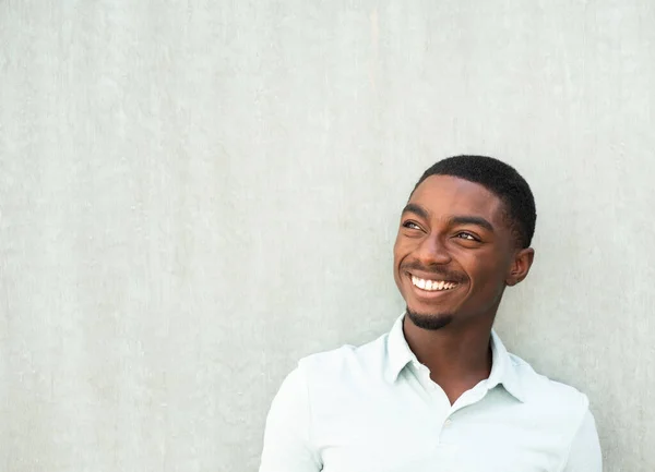 Close Horizontal Portrait Handsome Smiling Young African American Man Looking — ストック写真