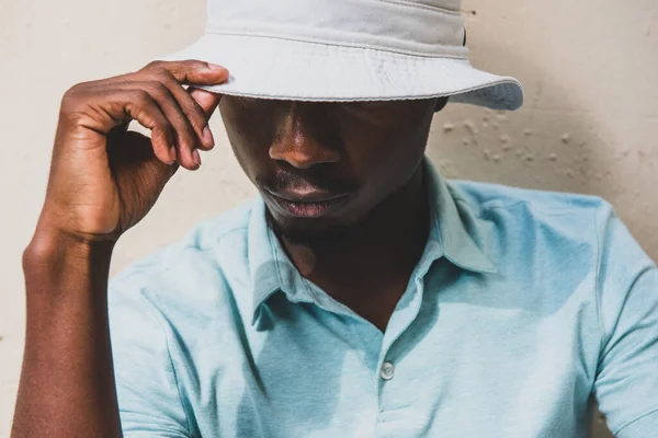 Fashion Portrait Young Black Man Hand Holding — Stockfoto