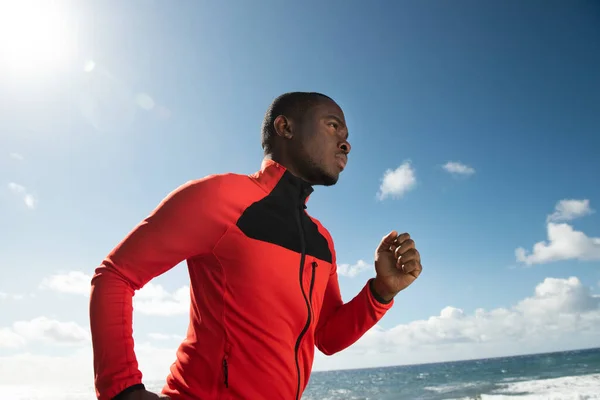 Retrato Lateral Hombre Afroamericano Corriendo Afuera — Foto de Stock