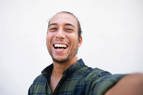 Portrait Cheerful Man Taking Selfie White Background — ストック写真