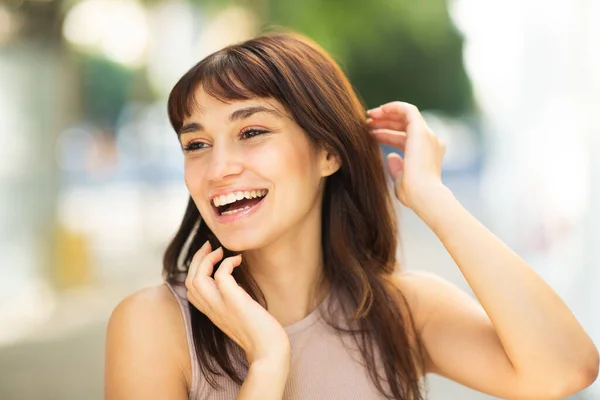 Close Portrait Beautiful Young Woman Looking Away Laughing — Stock Photo, Image