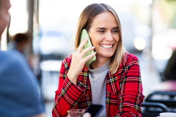 Portrait Happy Woman Talking Cellphone Cafe — Stock Photo, Image