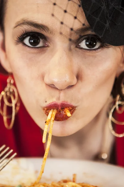 Beautiful girl and pasta — Stock Photo, Image