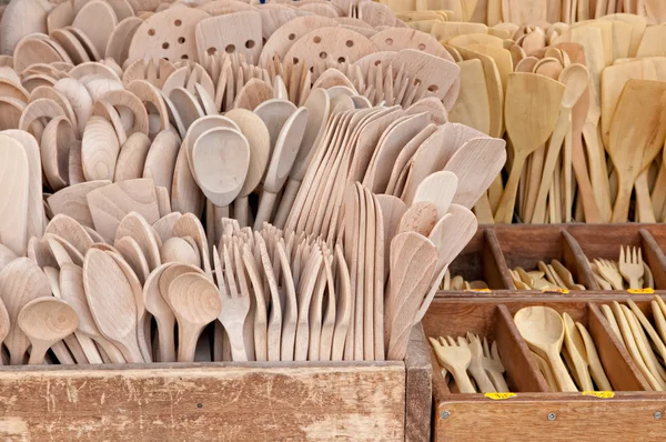 Wooden utensils