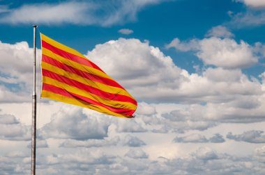 catalonia bayrağı