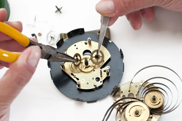 Clock repair — Stock Photo, Image
