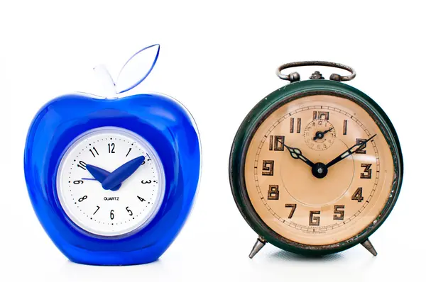 Alarm clocks karşılaştırılması — Stok fotoğraf