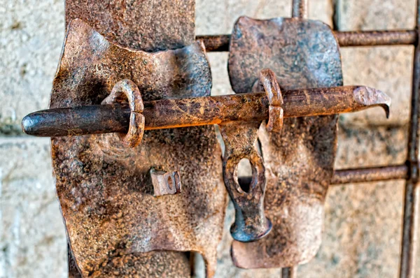 Chiusura della porta forgiatura — Foto Stock