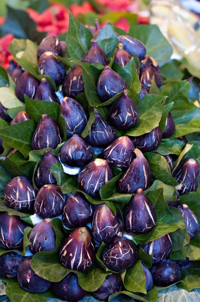 Figs in a market — Stock Photo, Image