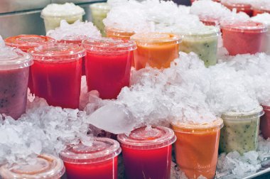 çeşitli meyve kesme