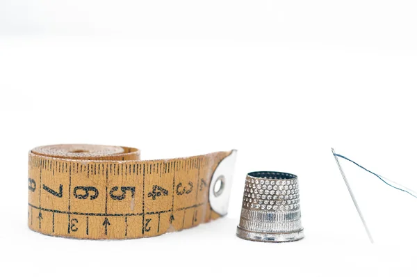 Tailor's Thimble and needle — Stock Photo, Image