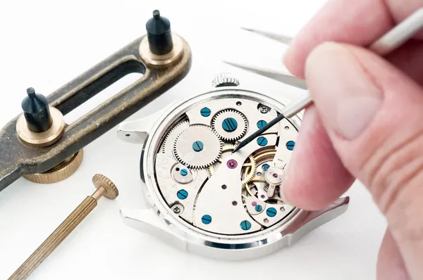 Reparatie van horloges — Stockfoto