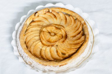 Apple cake