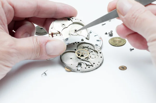 Reparatie van horloges — Stockfoto