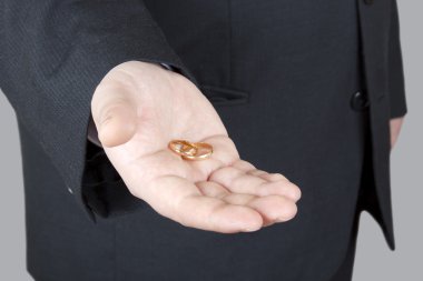 Evlilik yüzükleri.