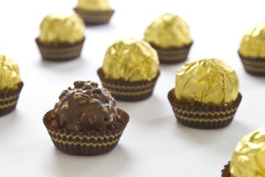 birkaç çikolatalı bonbon