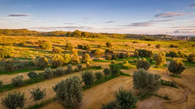 Günbatımı, Sicilya, İtalya, Avrupa, Dünya Mirası Bölgesi Agrigento Hava Görüntüsü