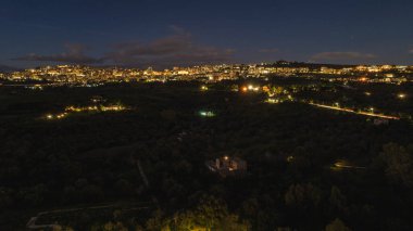 Agrigento 'nun Gece, Sicilya, İtalya, Avrupa, Dünya Mirası Bölgesi Hava Görüntüsü