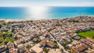 Yukarıdan inanılmaz Donnalucata Panoraması, Scicli, Ragusa, Sicilya, İtalya, Avrupa