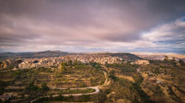 Mazzarino, Caltanissetta, Sicilya, İtalya, Avrupa 'nın Havadan Görünümü