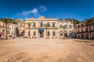 Modica 'daki Matteotti Meydanı, Ragusa, Sicilya, İtalya, Avrupa, Dünya Mirası Bölgesi