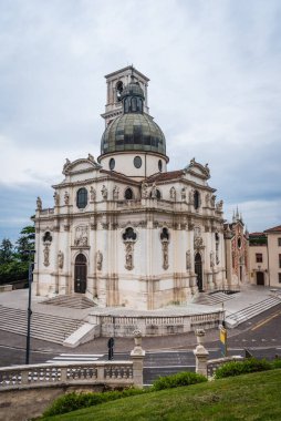Vicenza, Veneto, İtalya, Avrupa, Dünya Mirası Bölgesi 'ndeki Berico Dağı' ndaki Aziz Mary Kilisesi manzarası