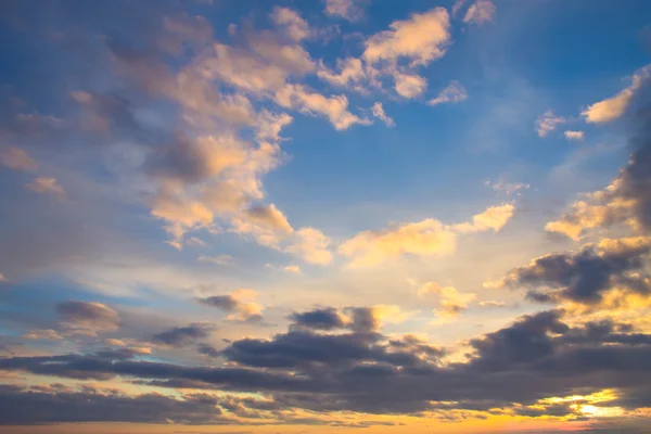 Cloudy sunset sky background — Stock Photo, Image