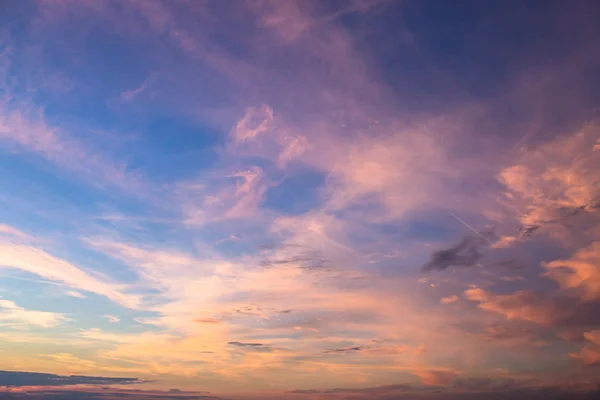 Luminoso tramonto cielo sfondo — Foto Stock