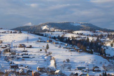 karlı dağ manzarası