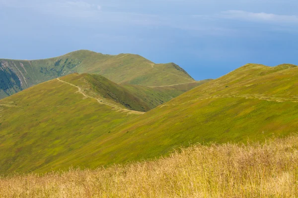 Cime delle montagne — Foto Stock