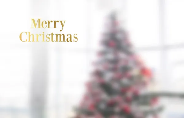 Wenskaart met silhouet van een kerstboom. Gelukkig nieuwjaar. — Stockvector