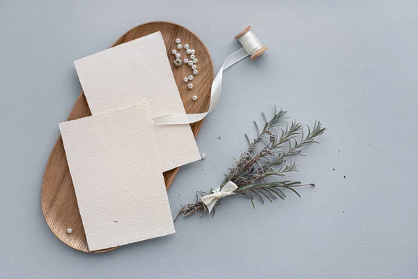 Lavanda romântica zomba. Cartão de convite de casamento. — Fotografia de Stock