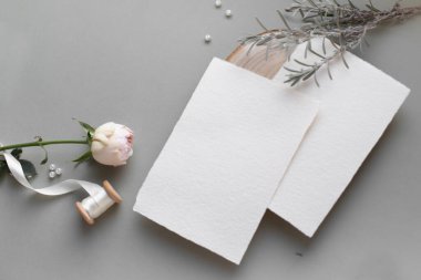 Romantik lavanta modeli. Düğün davetiyesi..