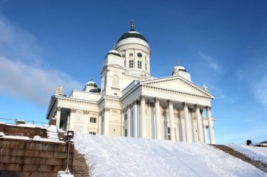 Kutsal ve beyaz tuomiokirkko Helsinki