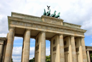 Brandenburg Kapısı