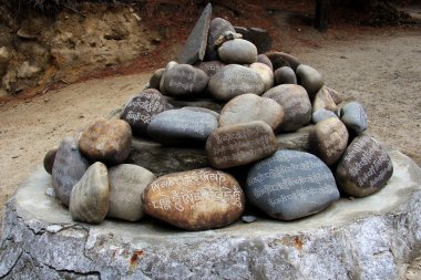 Tibet dua taşlar
