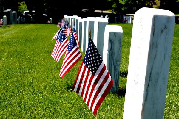 Gravestone with US flags