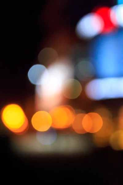 Città di notte sfocatura astratta — Foto Stock