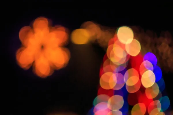 Sfondo astratto di luci sfocate con effetto bokeh — Foto Stock