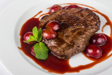 Erik ile ızgara sığır eti biftek