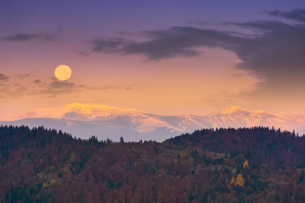 Moon Rise Snow Covered Ridge Wonderful Autumn Landscape Carpathian Mountains — Stock Photo, Image