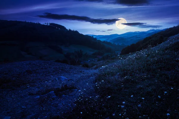 Paesaggio Montano Notte Campi Rurali Sulle Colline Villaggio Nella Valle — Foto Stock