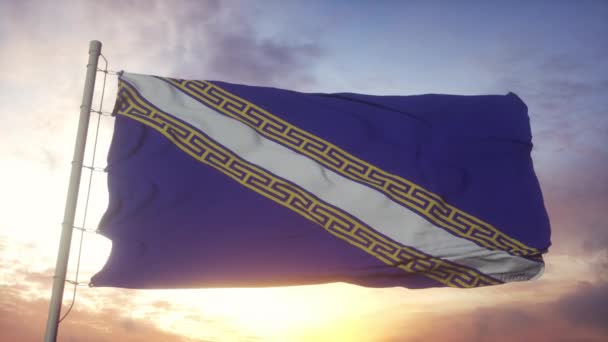 Champagne-Ardennen vlag, Frankrijk, wapperend in de wind, lucht en zon achtergrond — Stockvideo
