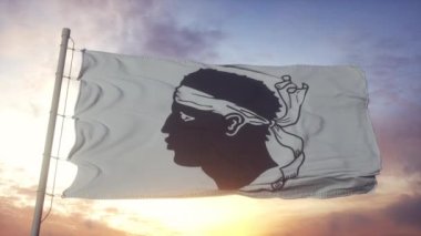 Korsika bayrağı, Fransa, rüzgarda, gökyüzünde ve arka planda dalgalanan