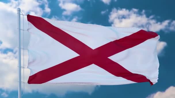 Stát vlajky Alabamy, region Spojených států, vlnící se proti větru — Stock video