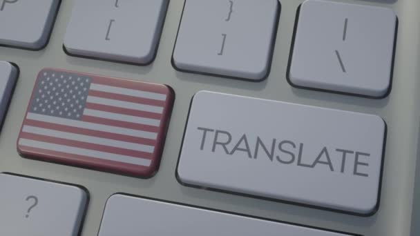 Amerikan bayrağı ile klavyedeki kavramı tercüme et. Klavyede ABD bayrağı düğmesi — Stok video