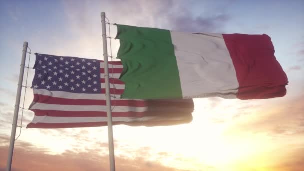 Italien och Förenta staterna flaggar på flaggstången. Italien och USA viftar med flaggan i vinden. Italiens och Förenta staternas diplomatiska koncept — Stockvideo