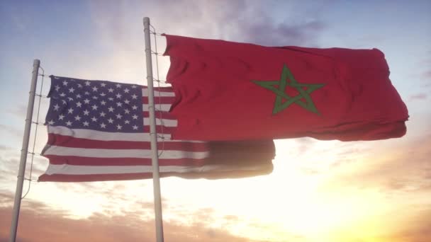 Maroko a vlajka Spojených států na vlajkovém stožáru. Maroko a USA mávají vlajkou ve větru. Maroko a Spojené státy diplomatický koncept — Stock video